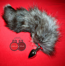 foxtail-butplug-grijs-45-cm-volle-vossenstaart-39-euro-aanbieding-fetlife